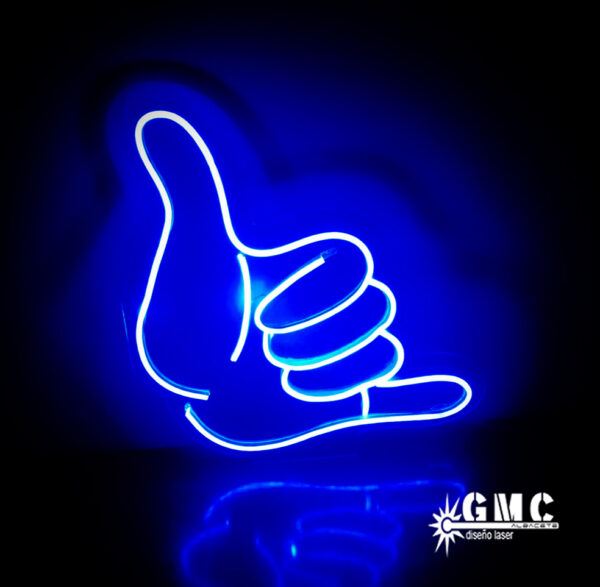 neon mano